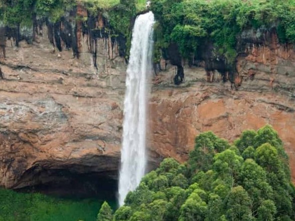 Sipi-Falls-750x450